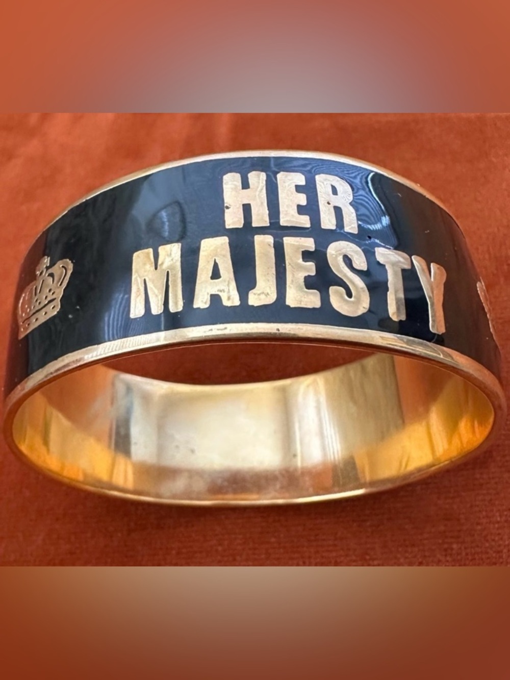 Juicy Couture Y2K Her Majesty Black and Gold Wide Bangle Bracelet Like New Small